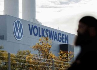 Volkswagen’s Latest Union Agreement Saves German Plant Jobs volkswagens-latest-union-agreement-saves-german-plant-jobs