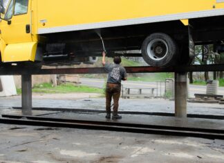 Auto Air Conditioning Service Near Me: Discover Expert Solutions