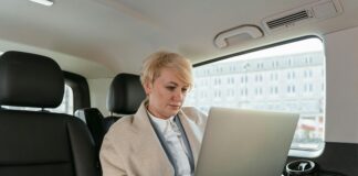 Android Auto Wireless Adapter: Discover the Freedom of Connectivity pexels photo 7222937