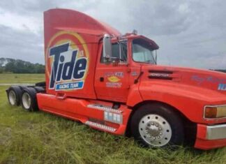Ricky Rudd Tide NASCAR Hauler Transformation: From Racing Track to Tobacco Fields ricky-rudd-tide-nascar-hauler-transformation-from-racing-track-to-tobacco-fields