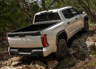 Toyota Recalls Nearly 500K Tundras for Faulty Reverse Lights toyota-recalls-nearly-500k-tundras-for-faulty-reverse-lights